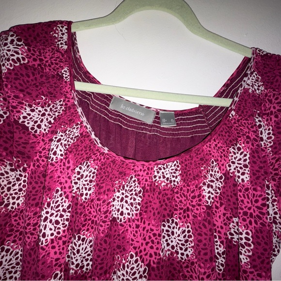 Liz Claiborne Magenta Floral Blouse - Picture 2 of 4